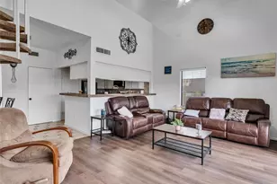 174 April Point Dr S, Conroe, TX 77356 - Photo 8