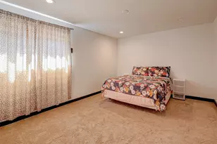 5863 Inwood Dr, Houston, TX 77057 - Photo 30
