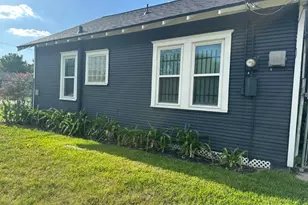 4802 Siegel St, Houston, TX 77009 - Photo 2