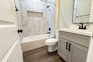 387 Autumn Ln, Livingston, TX 77351 - Photo 6