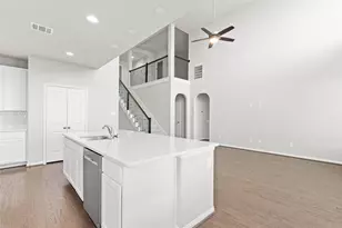 29650 Kynndal Shore Dr, Spring, TX 77386 - Photo 4