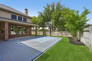510 Floriencia St, Sugar Land, TX 77479 - Photo 36