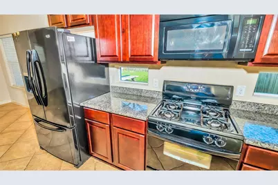 1724 Don Alejandro, Houston, TX 77091 - Photo 8