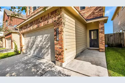 1724 Don Alejandro, Houston, TX 77091 - Photo 2