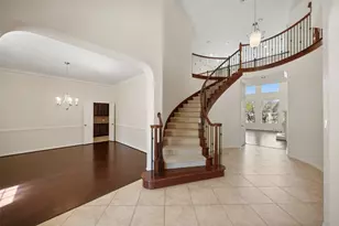 7003 Dunbarton Dr, Sugar Land, TX 77479 - Photo 2