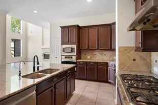 7003 Dunbarton Dr, Sugar Land, TX 77479 - Photo 10