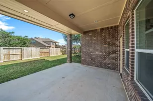 7003 Dunbarton Dr, Sugar Land, TX 77479 - Photo 8