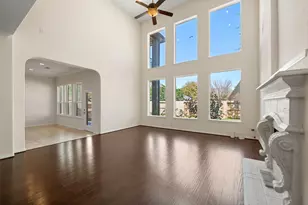 7003 Dunbarton Dr, Sugar Land, TX 77479 - Photo 6