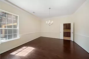 7003 Dunbarton Dr, Sugar Land, TX 77479 - Photo 4