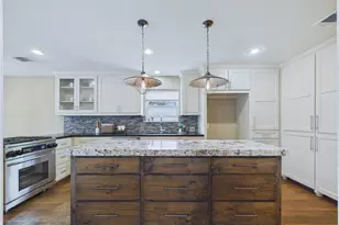 1010 Baronridge Dr, Seabrook, TX 77586 - Photo 32