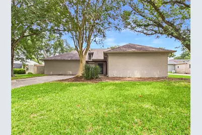 1010 Baronridge Drive, Seabrook, TX 77586 - Photo 1