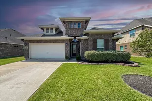214 San Bernard Dr, Baytown, TX 77523 - Photo 2