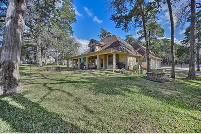 111 Oakmont Drive, New Ulm, TX 78950 - Photo 2