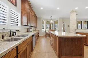 111 Oakmont Dr, New Ulm, TX 78950 - Photo 22