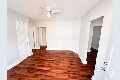 2711 Avenue K, Galveston, TX 77550 - Photo 16