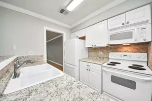 5000 Milwee St, Houston, TX 77092 - Photo 12