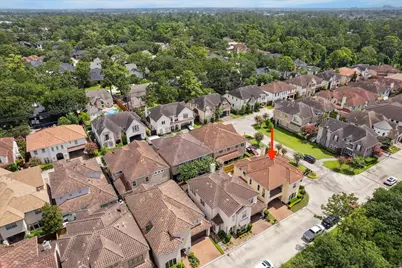 86 S Creekside Court, Houston, TX 77055 - Photo 34