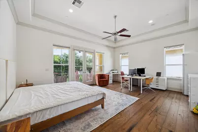 86 S Creekside Court, Houston, TX 77055 - Photo 18