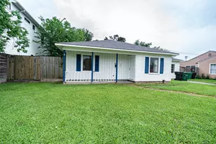 6417 Rolla St, Houston, TX 77055 - Photo 2