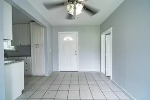 6417 Rolla St, Houston, TX 77055 - Photo 8