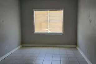 6417 Rolla St, Houston, TX 77055 - Photo 4