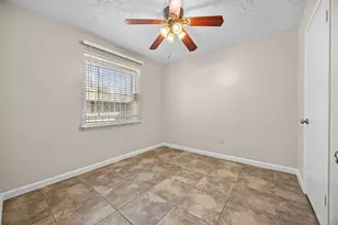 5430 Ridge Wind Ln, Houston, TX 77053 - Photo 18