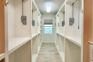 415 Avenue I, Dickinson, TX 77539 - Photo 22