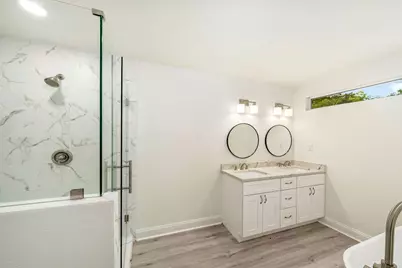 1707 W 43rd Street, Houston, TX 77018 - Photo 18