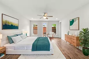 911 Queen Annes Rd, Houston, TX 77024 - Photo 6