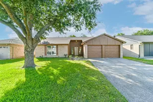 2406 Pilgrims Bend Dr, Friendswood, TX 77546 - Photo 1