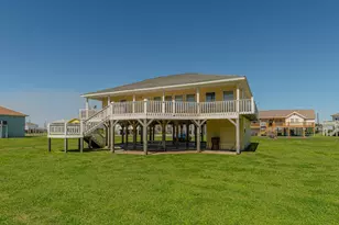 3520 Hannas Reef, Crystal Beach, TX 77650 - Photo 2