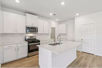 5714 Adamite Way, Houston, TX 77048 - Photo 2