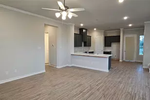 3905 Peacock Isle Dr, Dickinson, TX 77539 - Photo 6