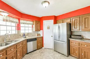 252 County Rd 4871, Dayton, TX 77535 - Photo 28