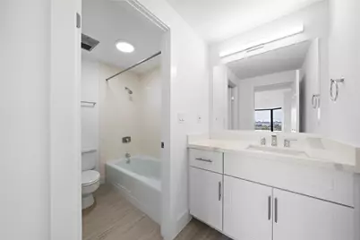 2001 Holcombe Boulevard #705, Houston, TX 77030 - Photo 8