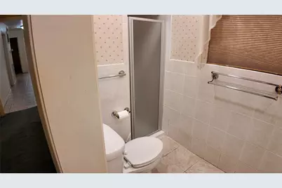 11003 Renwick Drive, Houston, TX 77096 - Photo 38