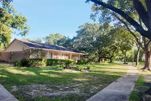 11003 Renwick Dr, Houston, TX 77096 - Photo 4