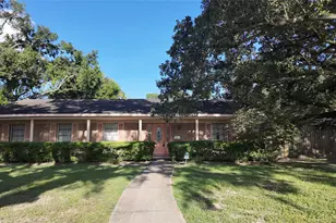 11003 Renwick Dr, Houston, TX 77096 - Photo 2