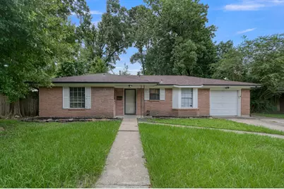 405 Wilson Road, Conroe, TX 77301 - Photo 2