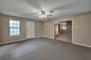 405 Wilson Rd, Conroe, TX 77301 - Photo 16