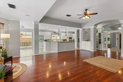 4011 W Pine Brook Way, Houston, TX 77059 - Photo 10