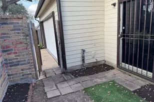 9107 Ketchwood Dr, Houston, TX 77099 - Photo 18