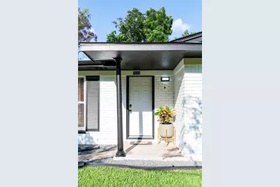 7018 Oleander Drive, Hitchcock, TX 77563 - Photo 2