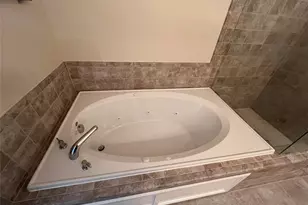 2710 Hullsmith Dr, Houston, TX 77063 - Photo 12