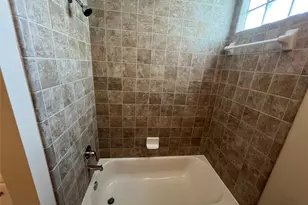 2710 Hullsmith Dr, Houston, TX 77063 - Photo 8