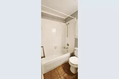 213 Mango Street, Lake Jackson, TX 77566 - Photo 14