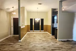 213 Mango St, Lake Jackson, TX 77566 - Photo 8