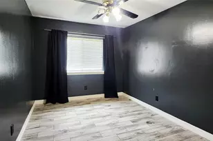 213 Mango St, Lake Jackson, TX 77566 - Photo 10