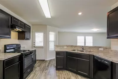 11946 Munich Drive, Houston, TX 77044 - Photo 4