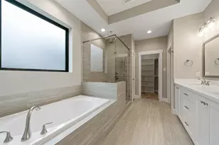 1121 E 27th St, Houston, TX 77009 - Photo 24